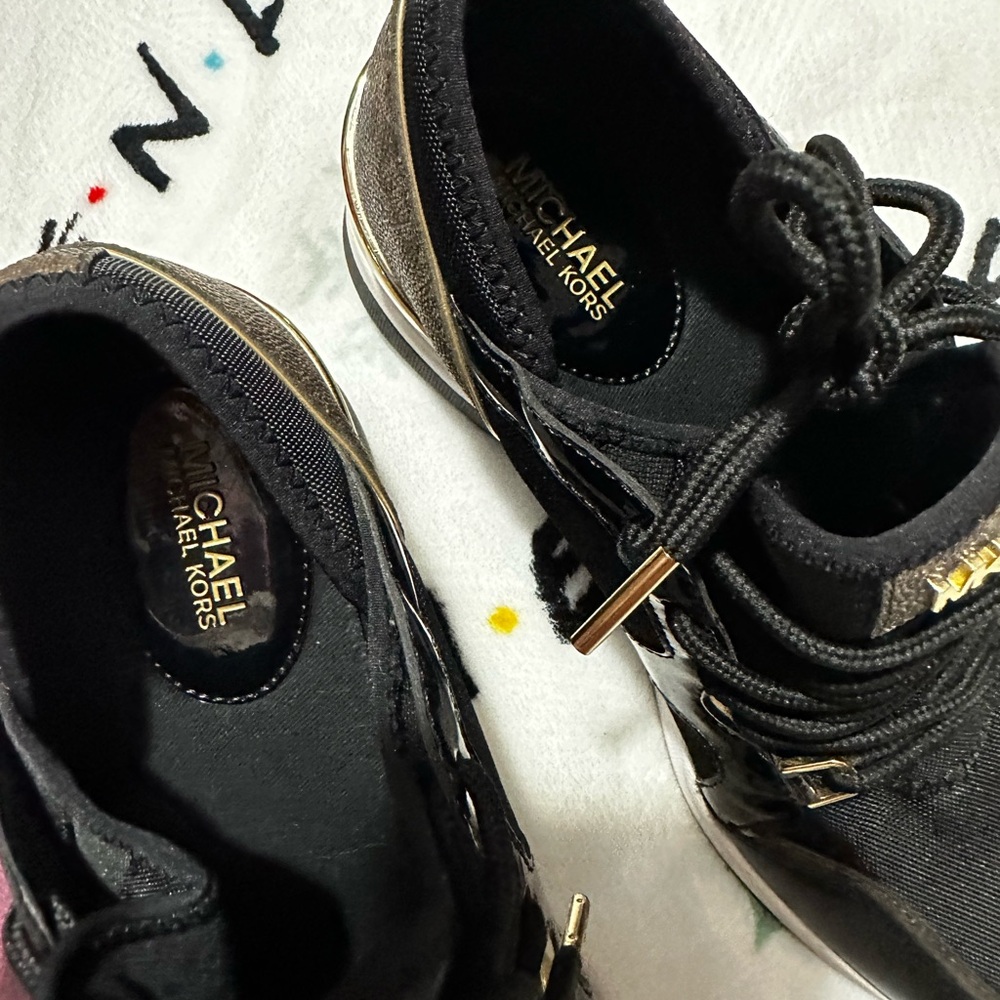 Michael Kors Black Sneakers Modern Design - Picture 2 of 4